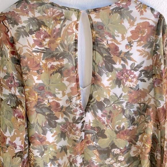 Show Me Your Mumu Donnie Dress in Prarie Meadows print Size Small - Picture 5 of 8